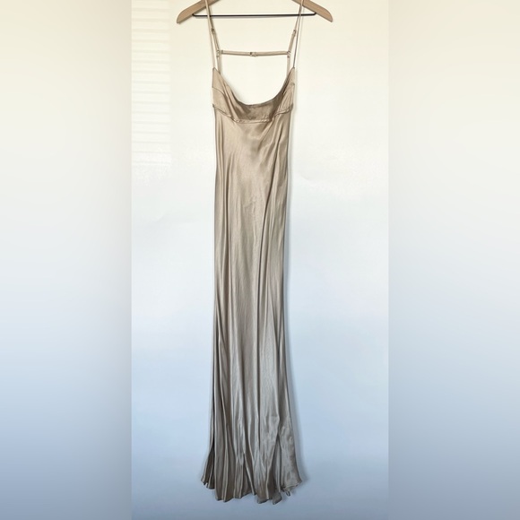 NWT Zara SS23 Satin Effect Cut Out Midi Dress Bloggers Fav 3067/231 010/296 - Picture 2 of 11